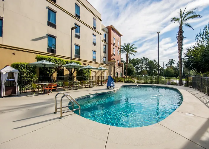 Hampton Inn & Suites Pensacola/I-10 Pine Forest Road